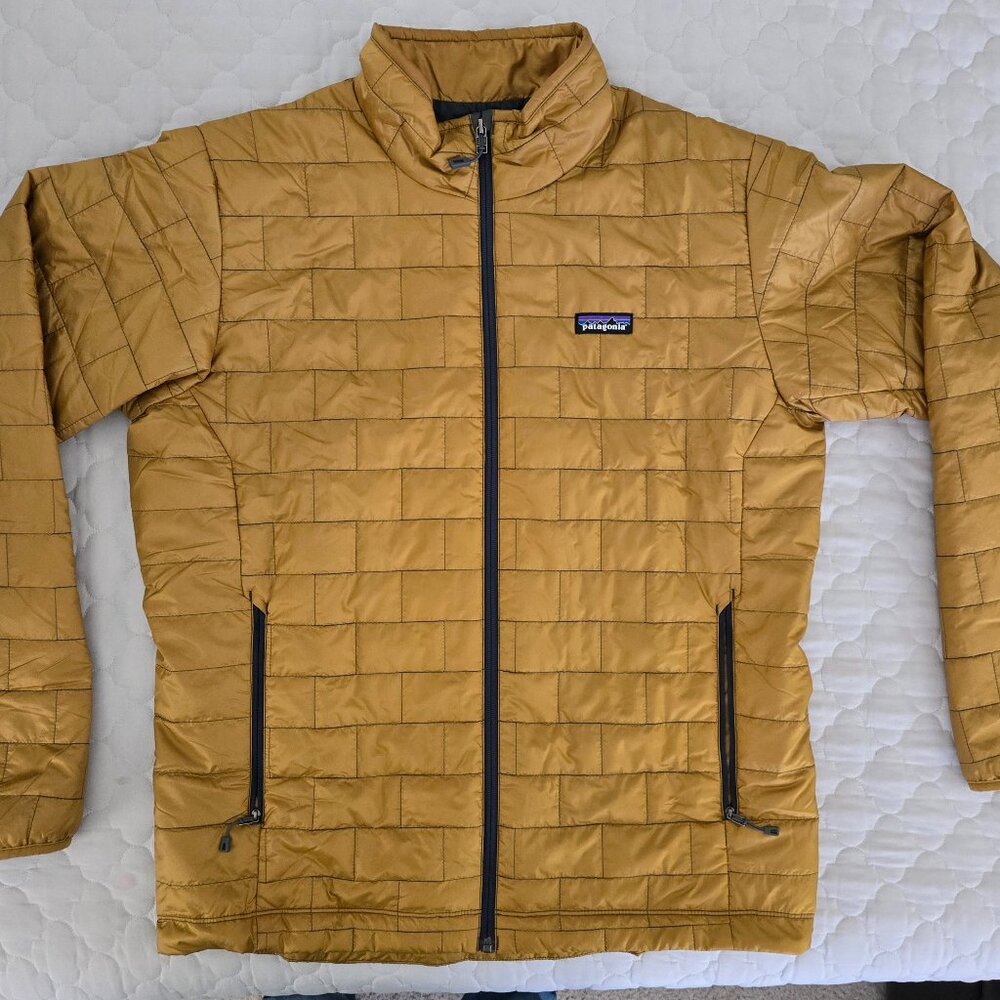 Patagonia Men's Nano Puff Jacket Size L.